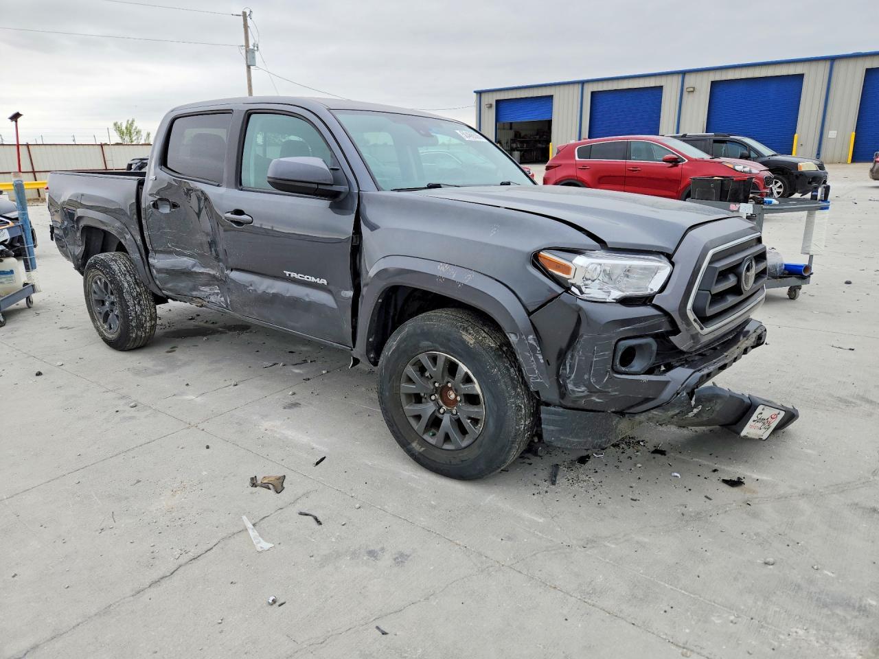 2023 Toyota Tacoma Sr5 V6 - Image 4