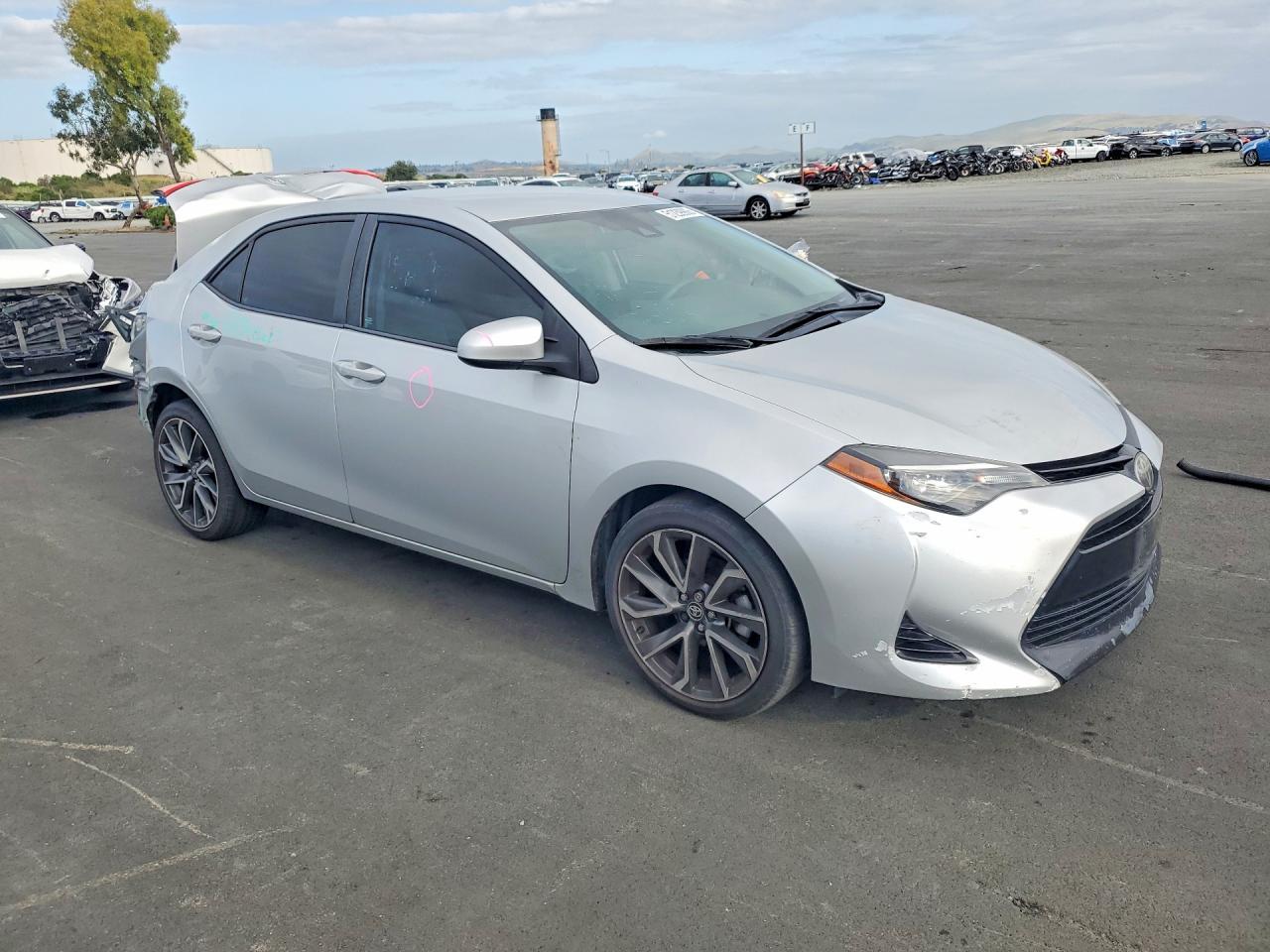 2017 Toyota Corolla Le - Фото 4