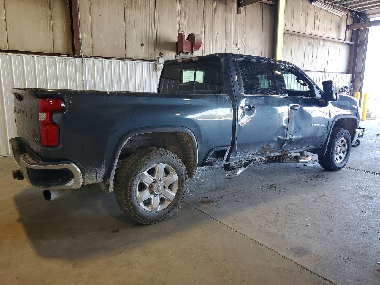 2020 Chevrolet Silverado - Image 3