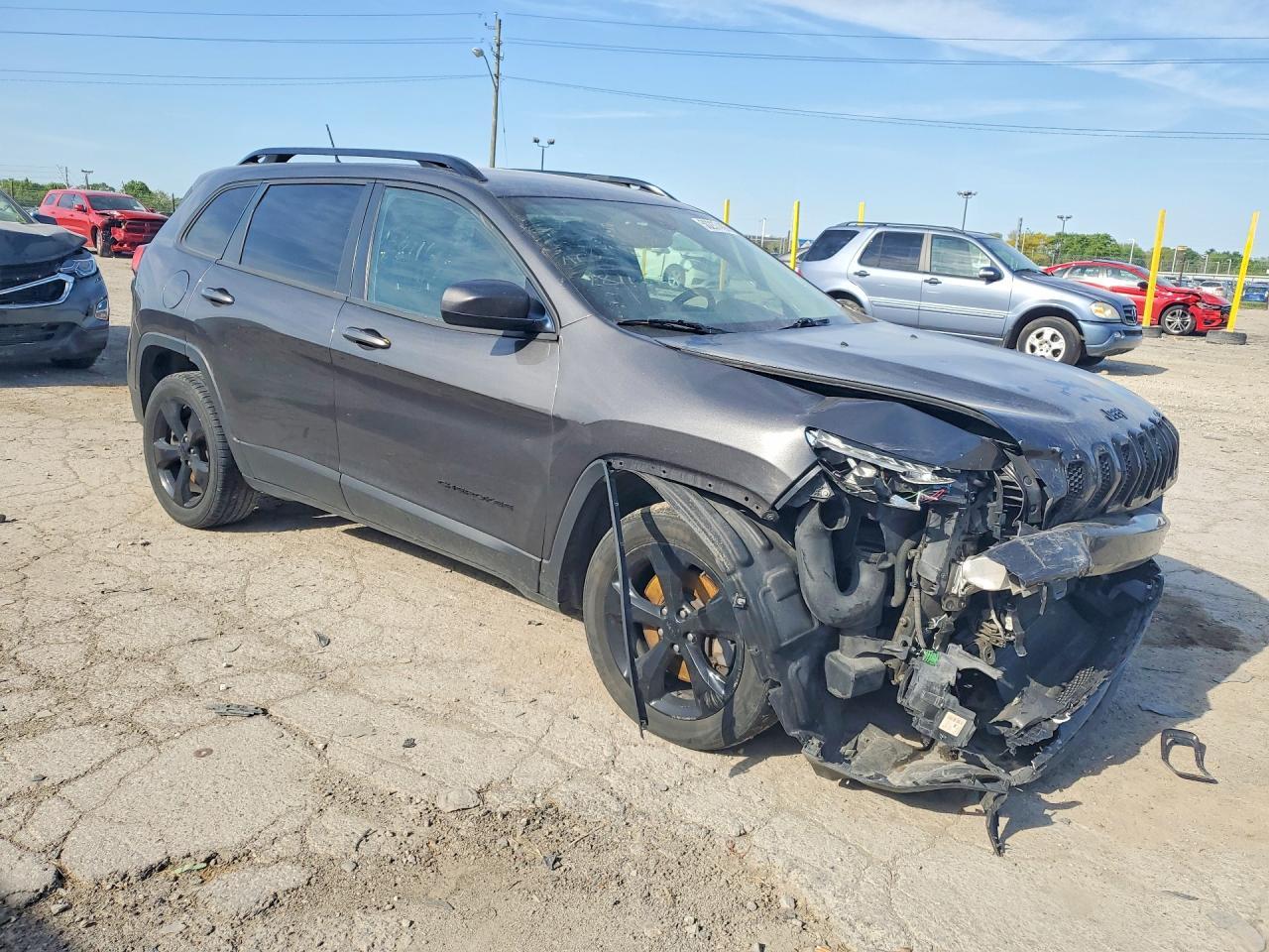 2015 Jeep Cherokee Latitude - Фото 4