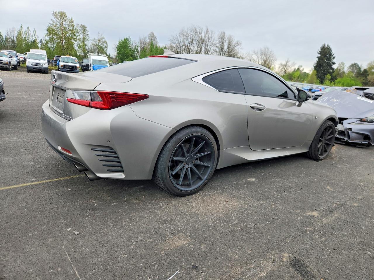 2016 Lexus Rc 200T - Фото 3