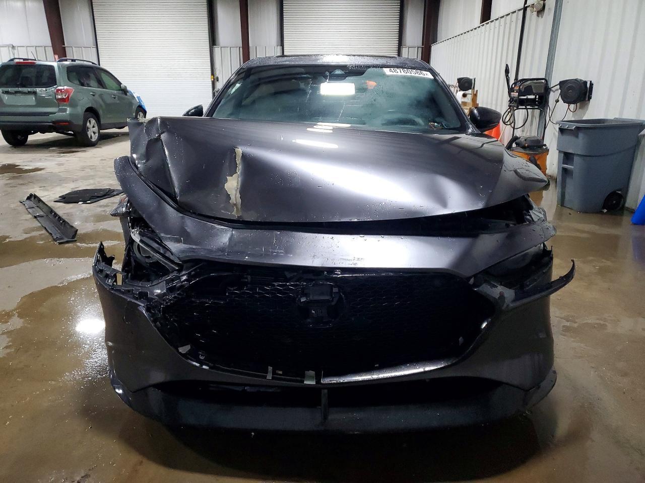 2021 Mazda 3 Premium Plus - Фото 5