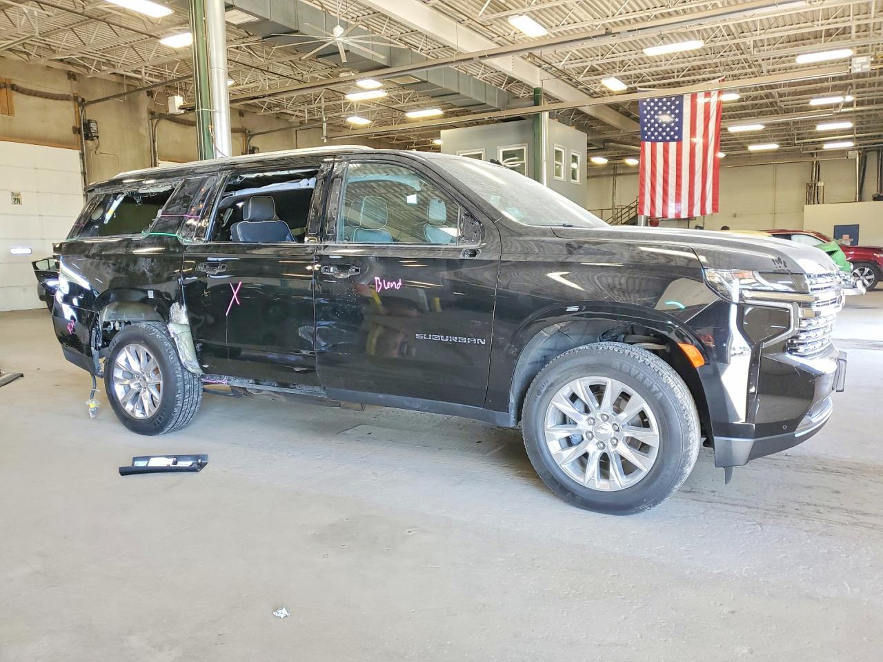 2023 Chevrolet Suburban K1500 Premier - Фото 4