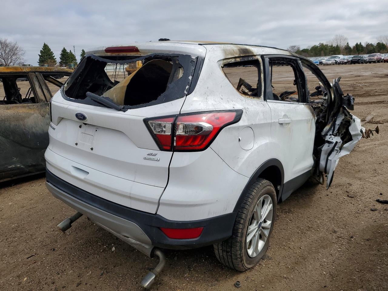 2017 Ford Escape Se - Фото 3