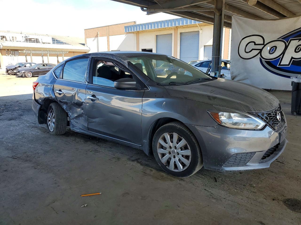 2016 Nissan Sentra S - Image 4