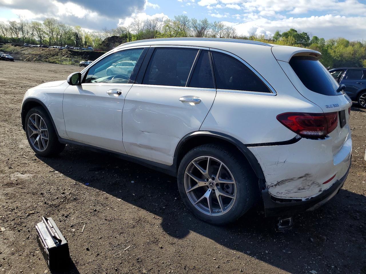 2022 Mercedes-Benz Glc 300 4Matic - Фото 2