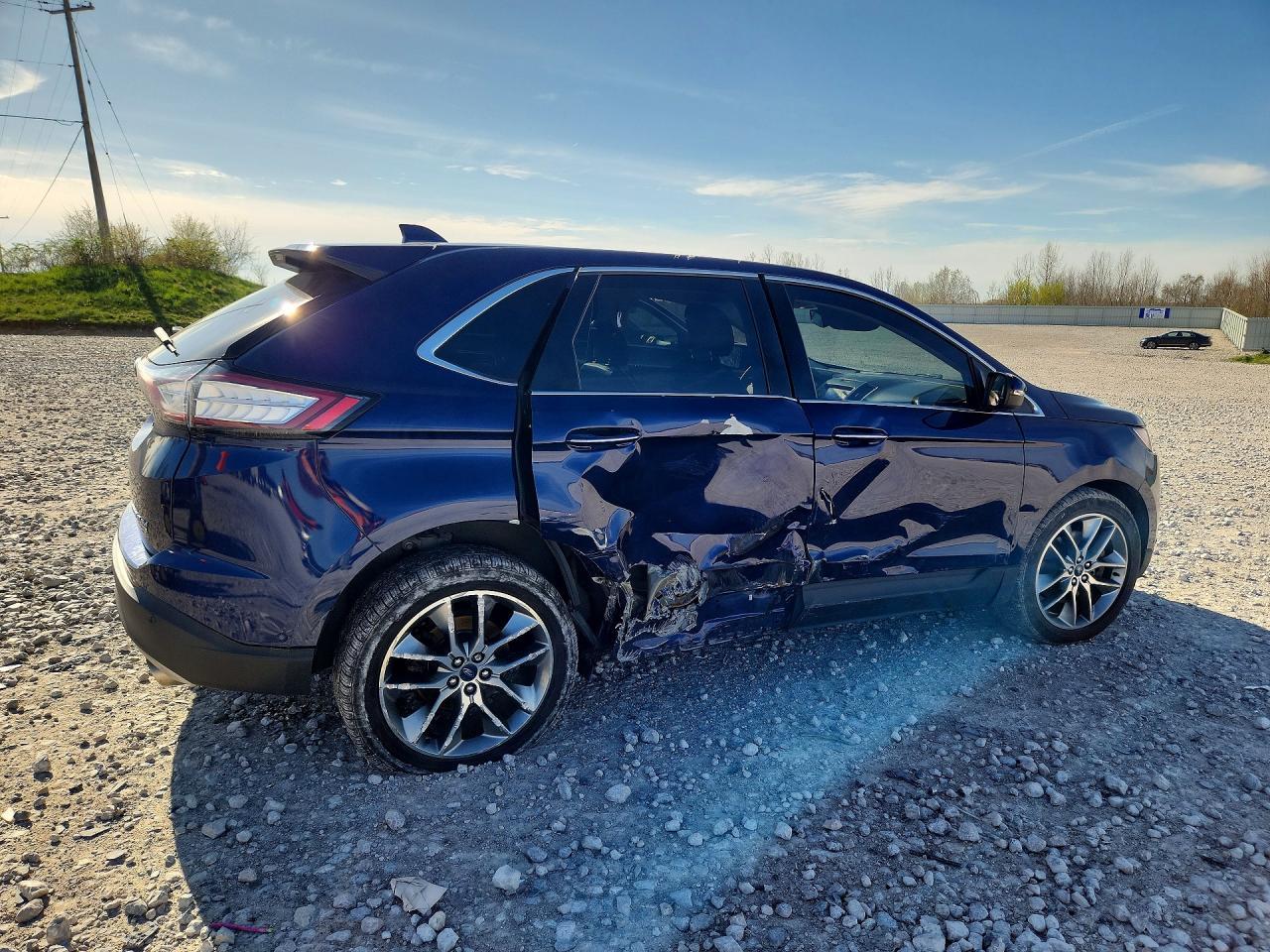 2016 Ford Edge Titanium - Фото 3