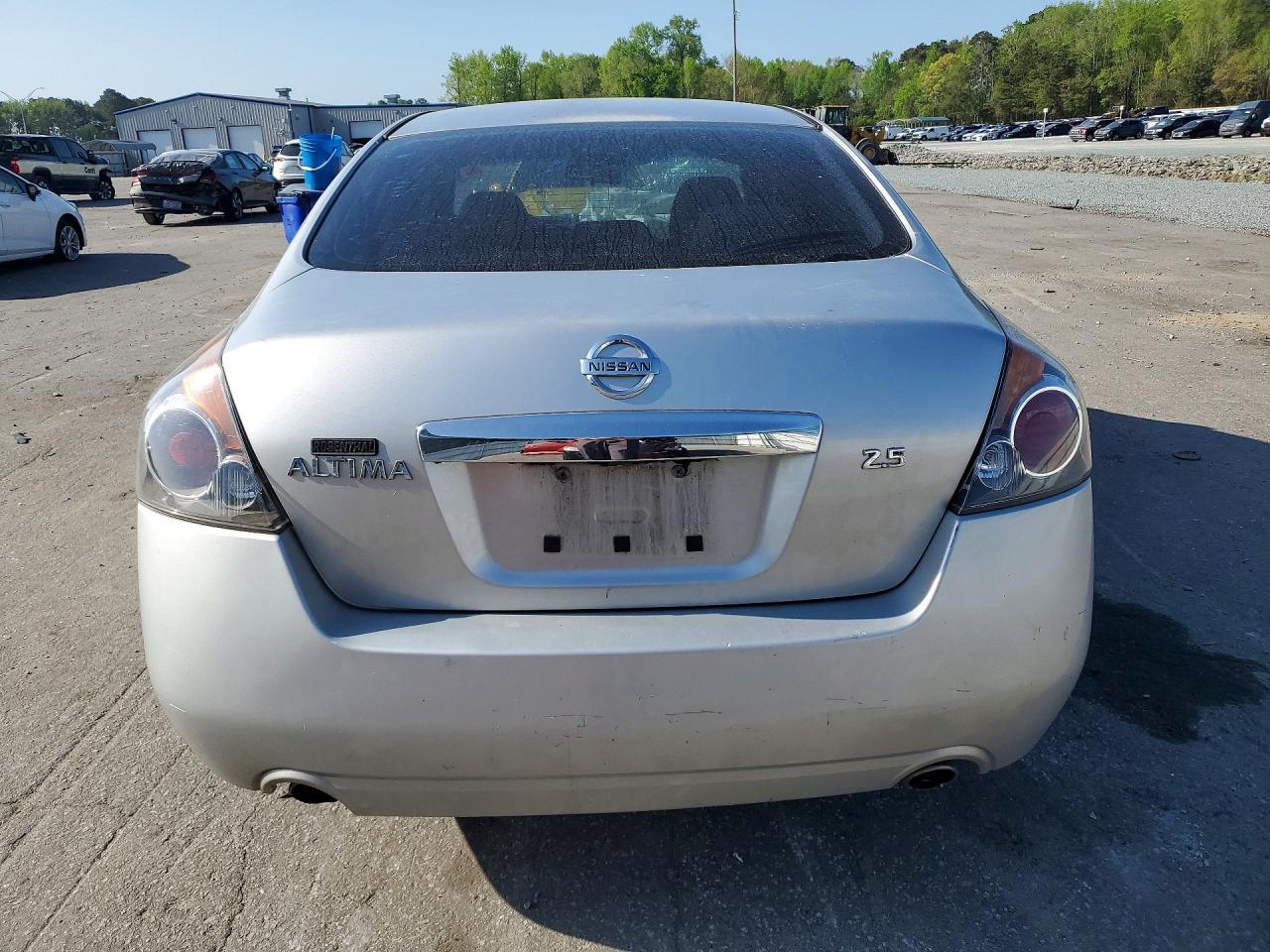 2010 Nissan Altima 2.5 - Фото 6