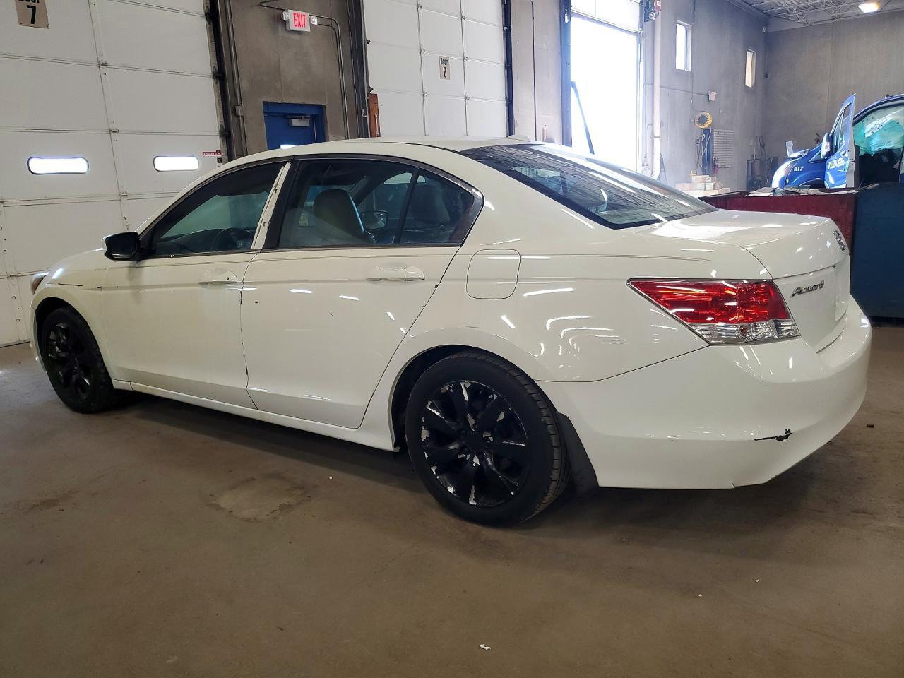 2010 Honda Accord Exl - Image 2