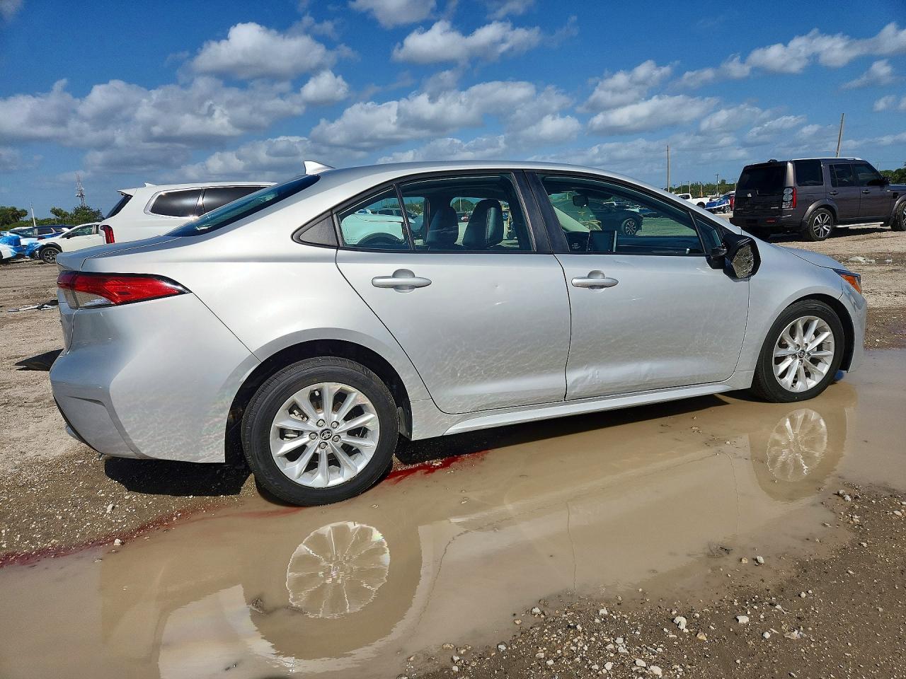 2020 Toyota Corolla Le - Фото 3