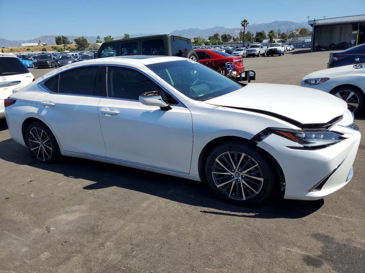 2024 Lexus Es 300H Base - Image 4