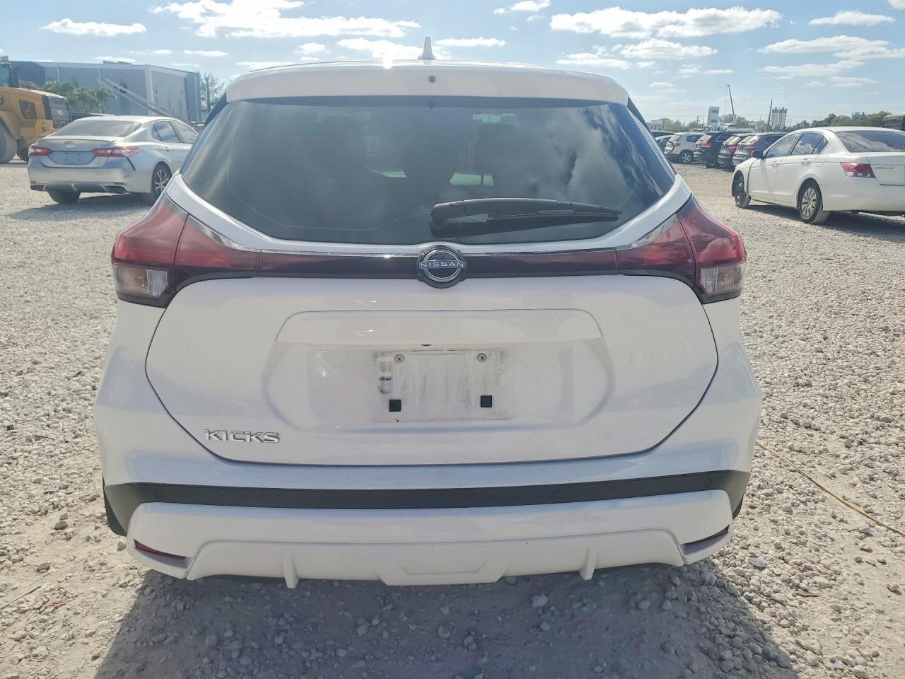 2024 Nissan Kicks S - Фото 6