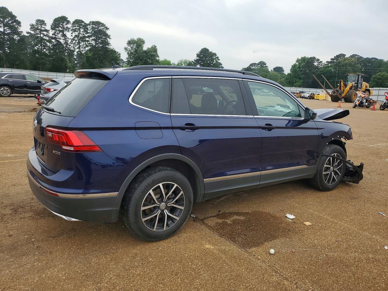 2021 Volkswagen Tiguan Se - Фото 3