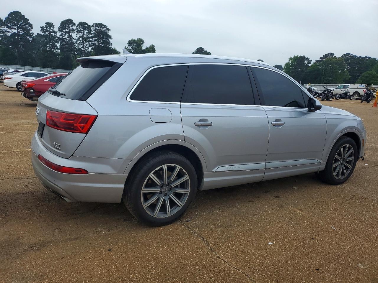 2018 Audi Q7 Premium - Фото 3