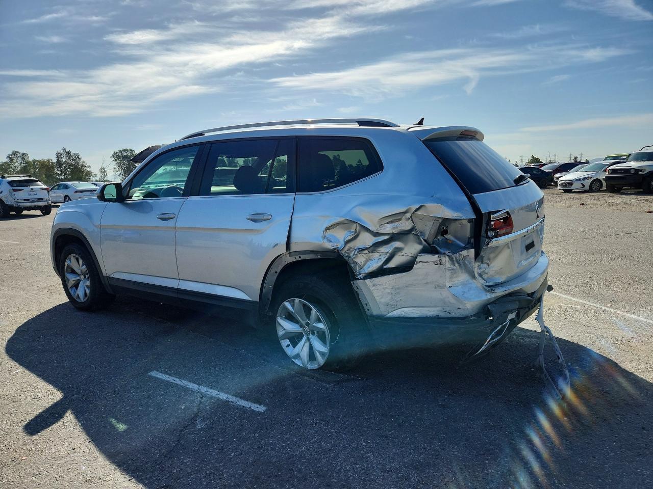 2018 Volkswagen Atlas S - Image 2