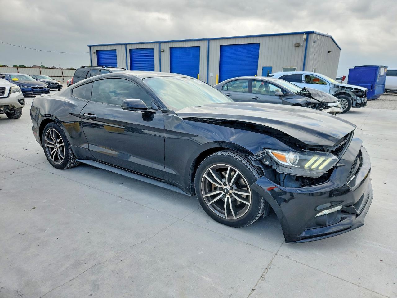 2017 Ford Mustang - Фото 4