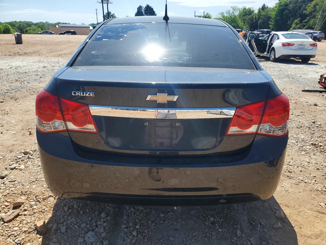 2012 Chevrolet Cruze Ls - Image 6
