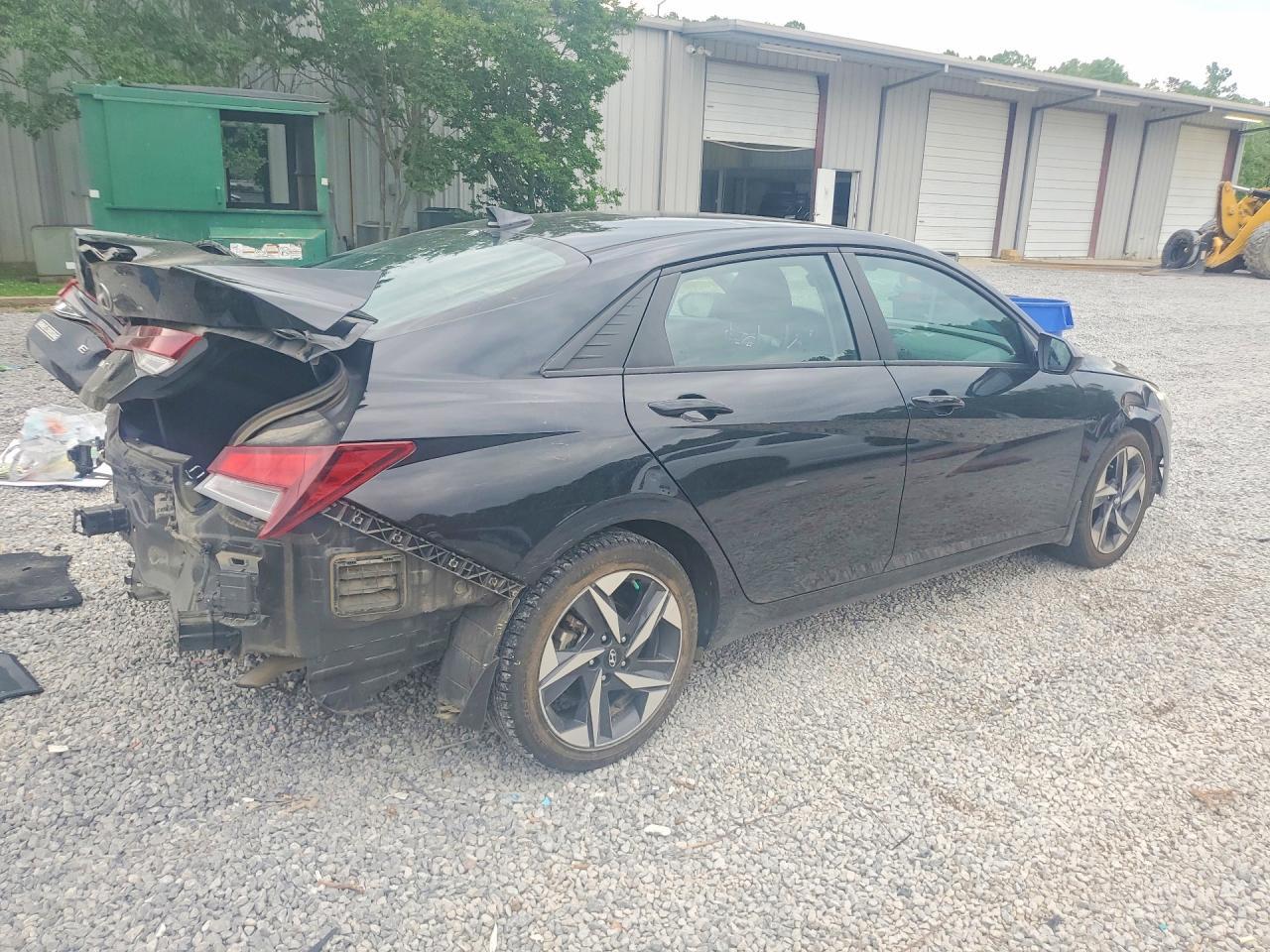 2023 Hyundai Elantra Sel - Image 3