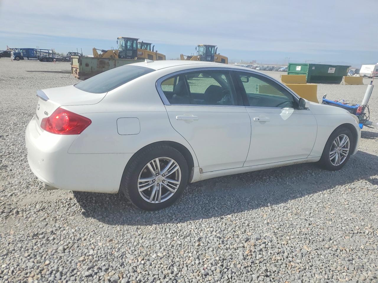 2013 Infiniti G37 - Фото 3