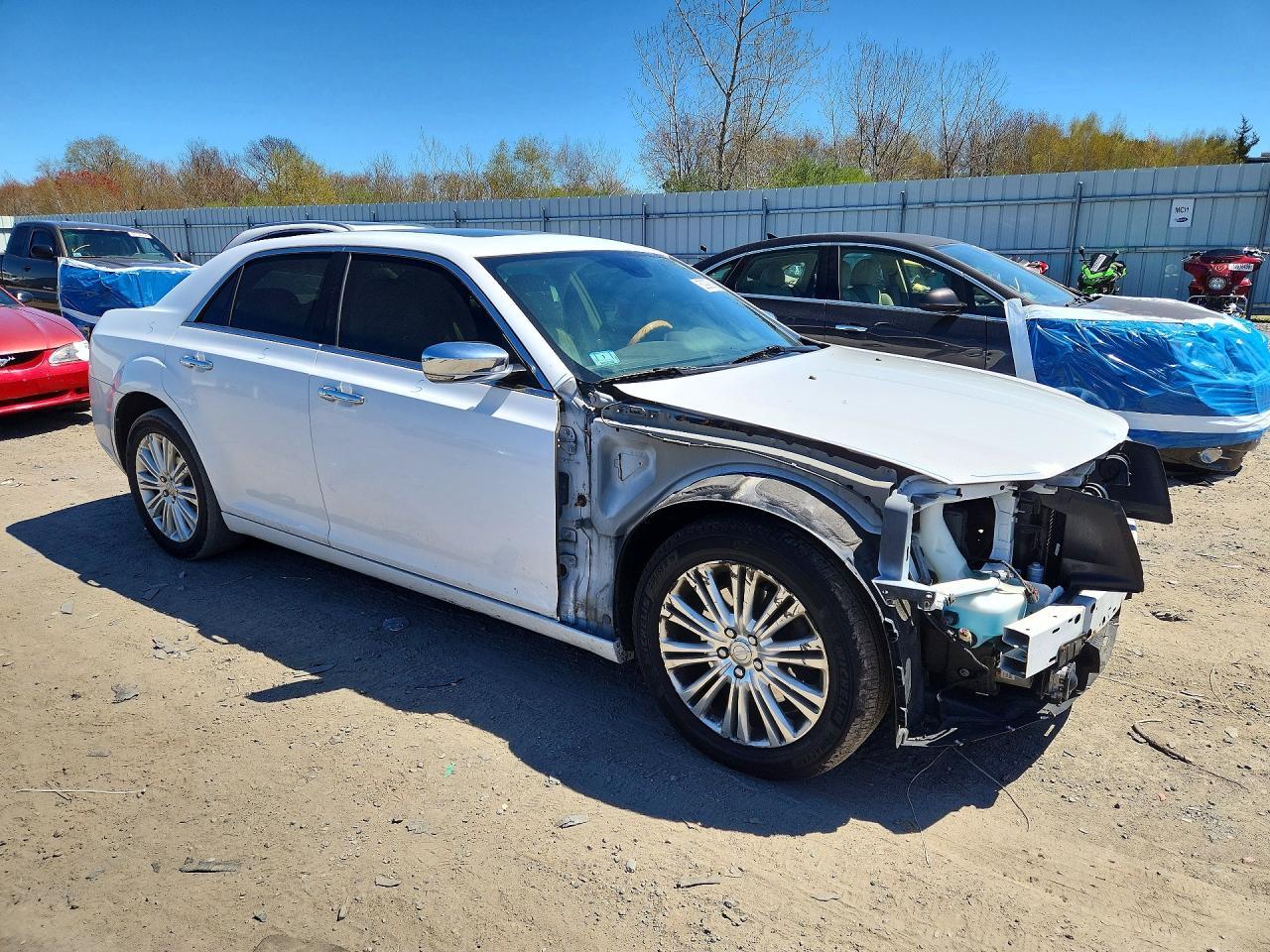 2013 Chrysler 300C - Фото 4