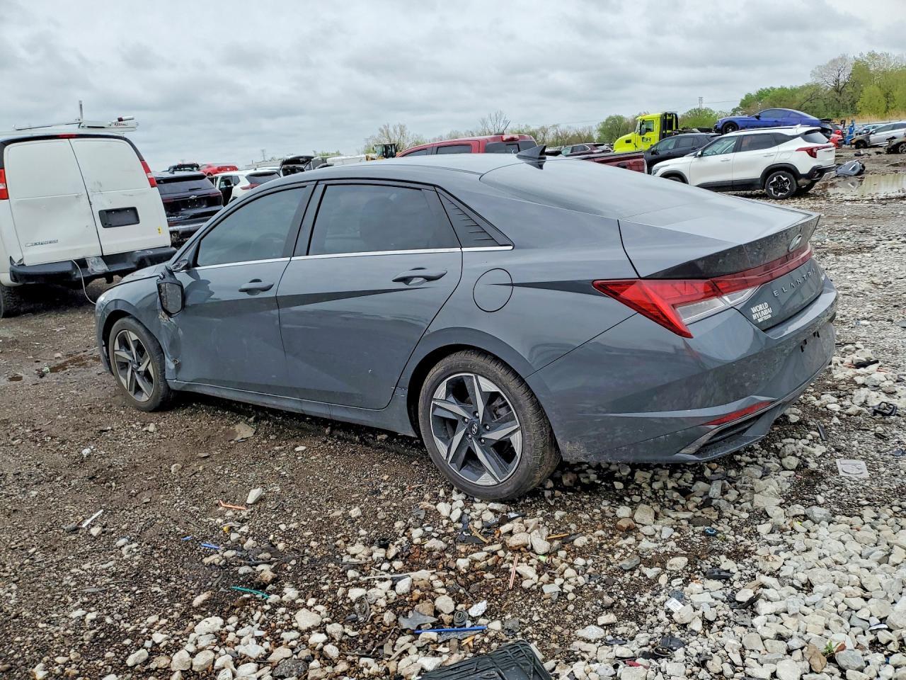 2023 Hyundai Elantra Limited - Image 2