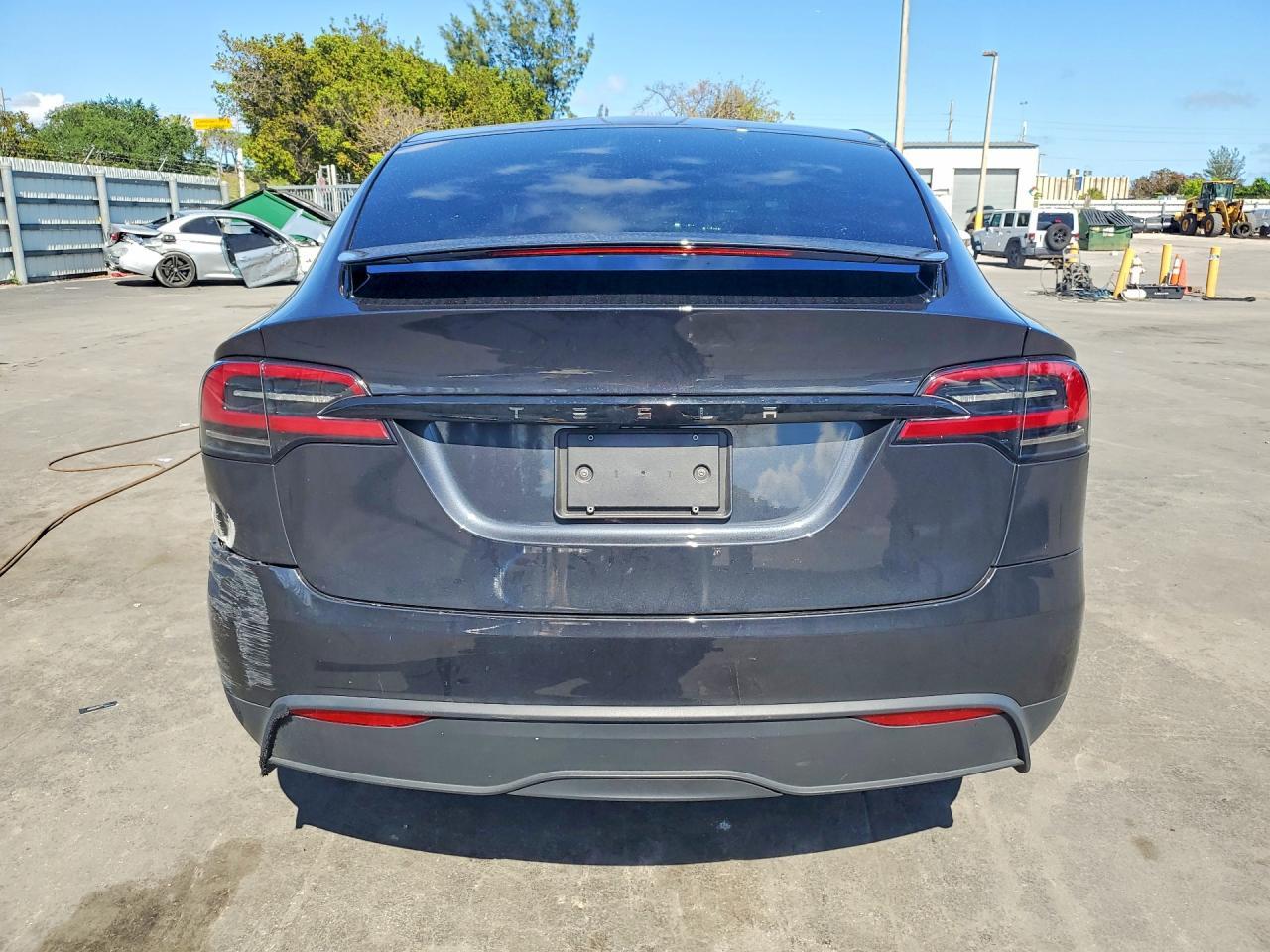 2024 Tesla Model X - Image 6