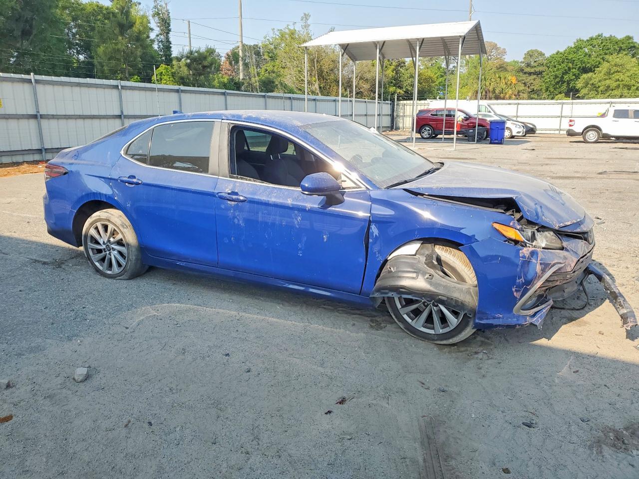 2023 Toyota Camry Le - Фото 4