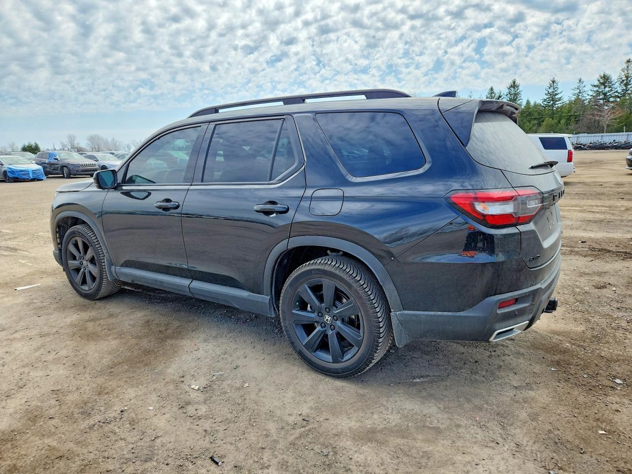 2025 Honda Pilot Black - Image 2