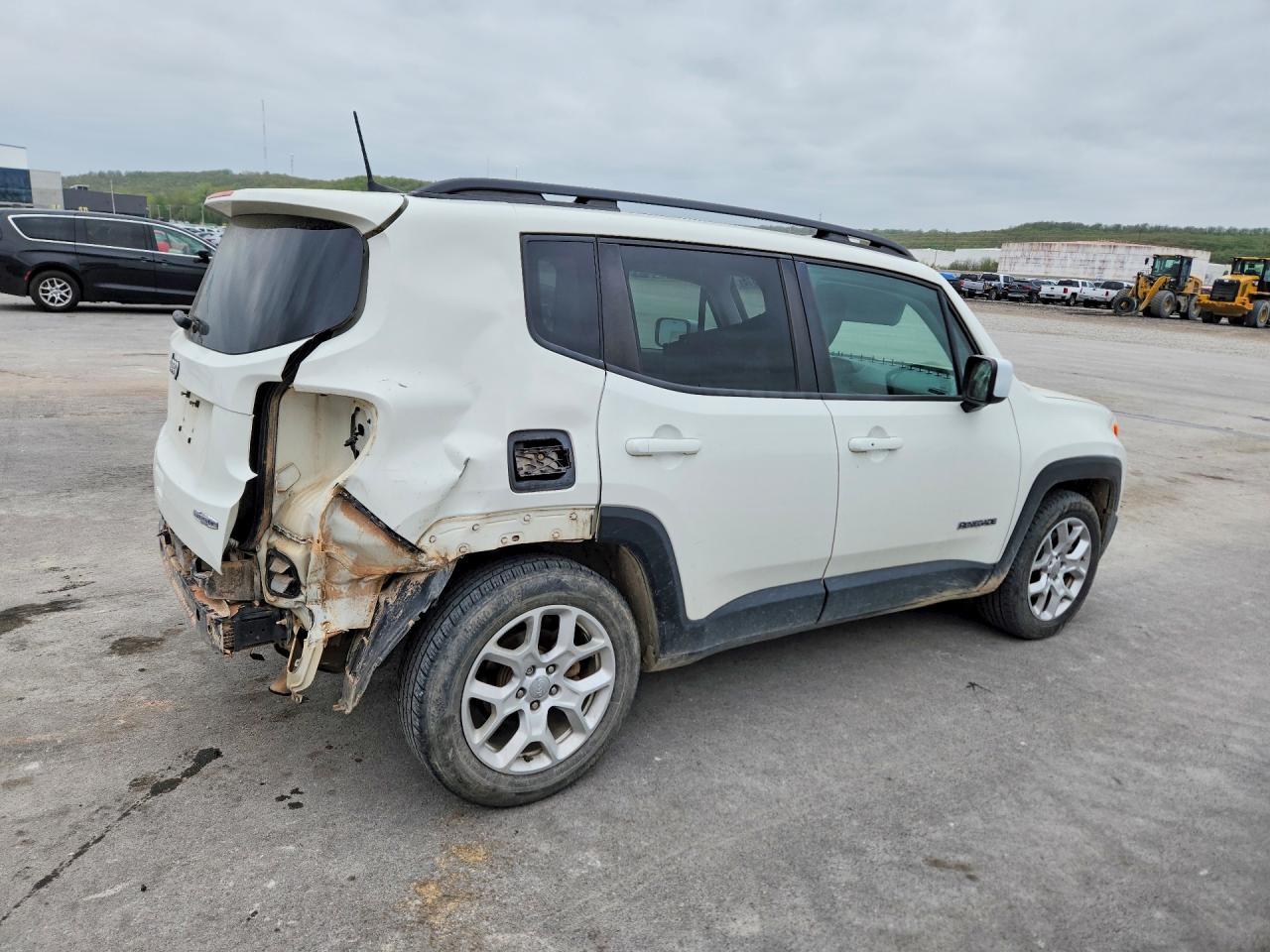 2018 Jeep Renegade Latitude - Фото 3