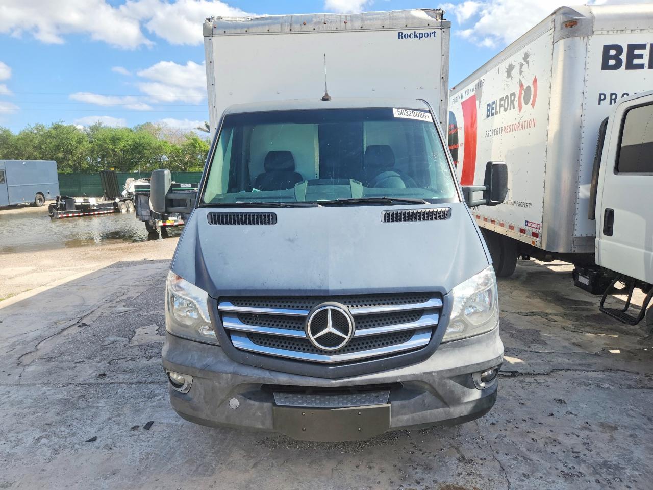 2018 Mercedes Benz Sprinter Box Truck - Фото 5