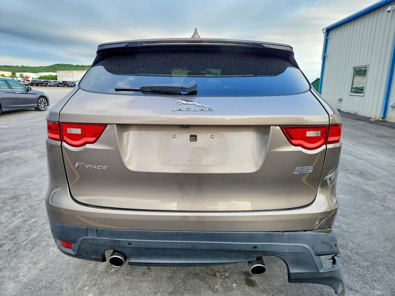2017 Jaguar F-Pace R - Sport - Фото 6