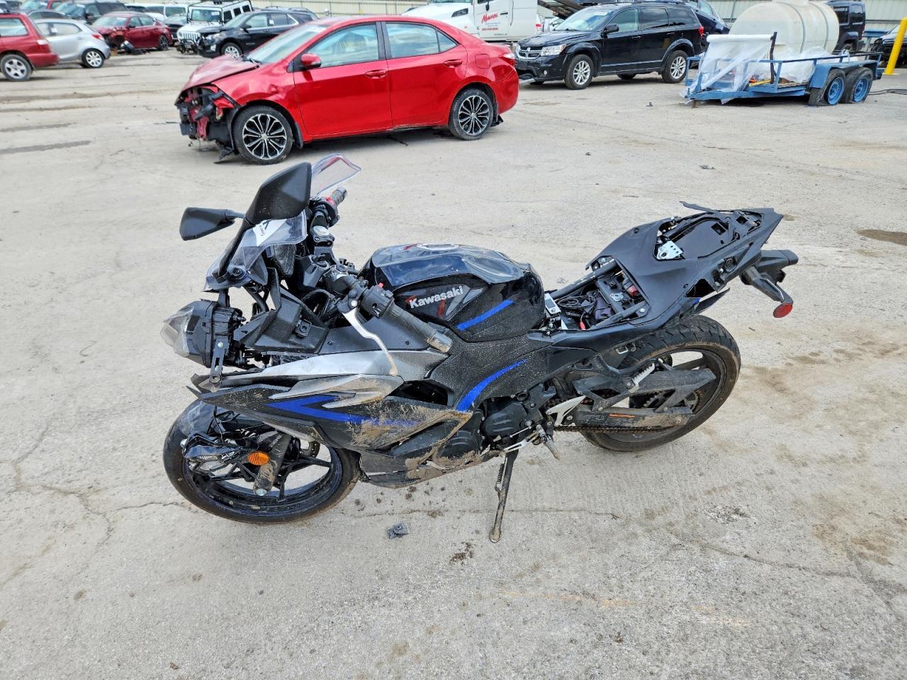 2025 Kawasaki Ex500 A - Image 3