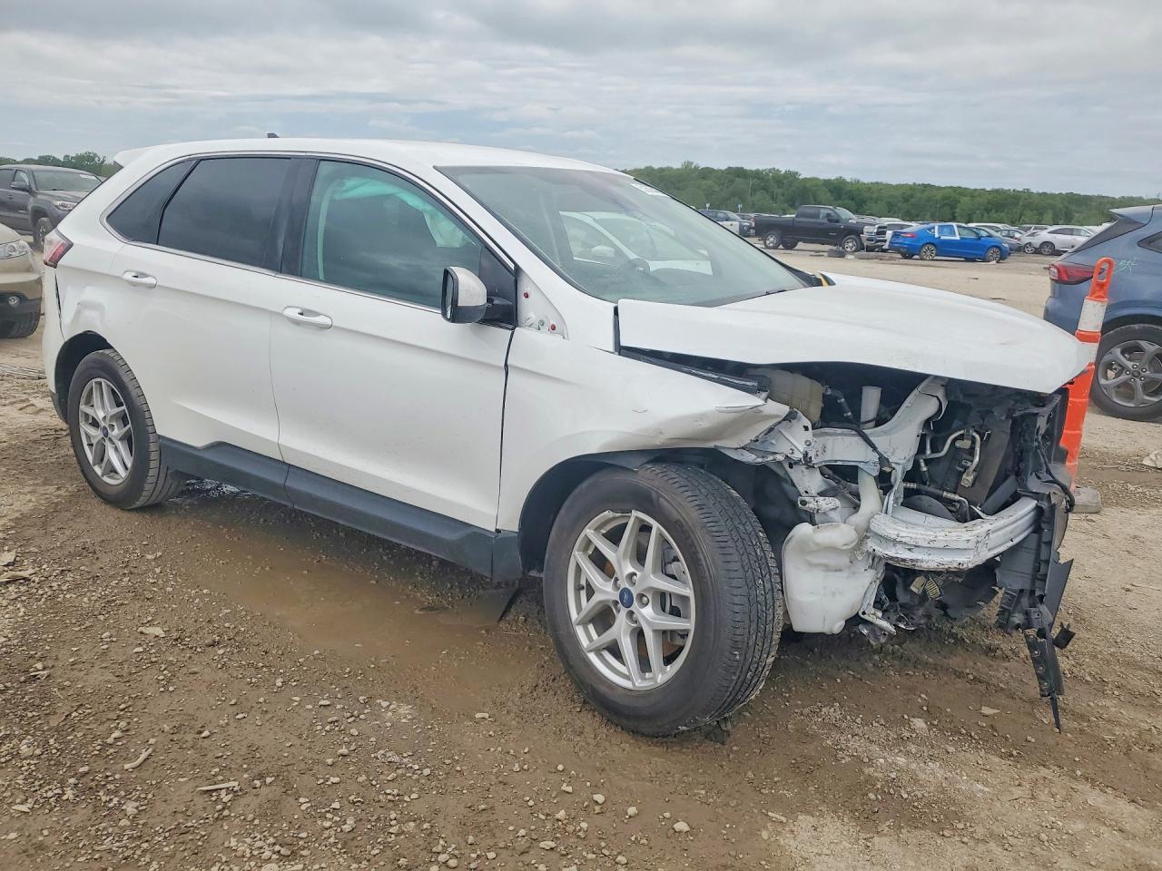 2022 Ford Edge Sel - Image 4
