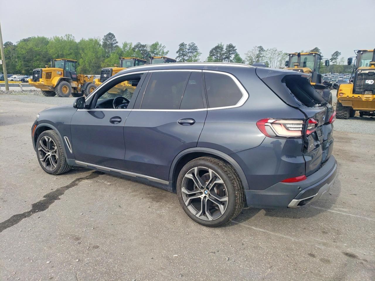 2020 BMW X5 Sdrive 40I - Image 2
