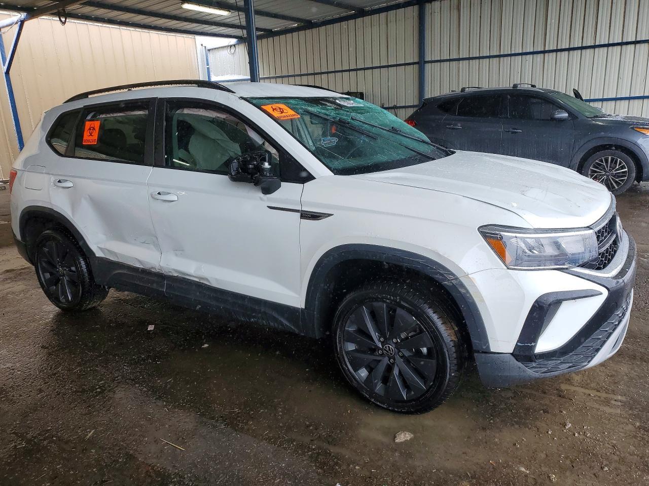2022 Volkswagen Taos S - Фото 4