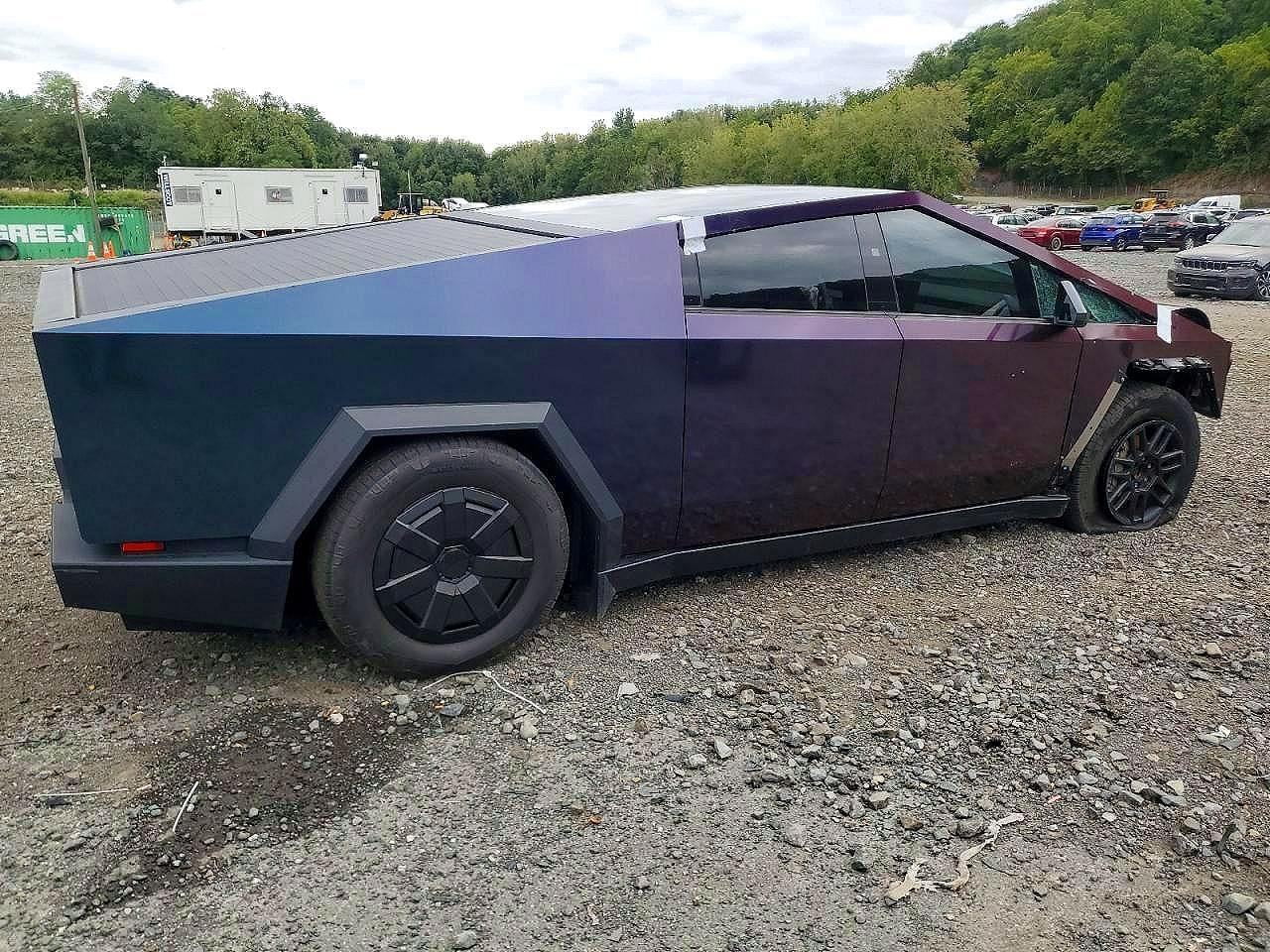 2024 Tesla Cybertruck - Фото 3
