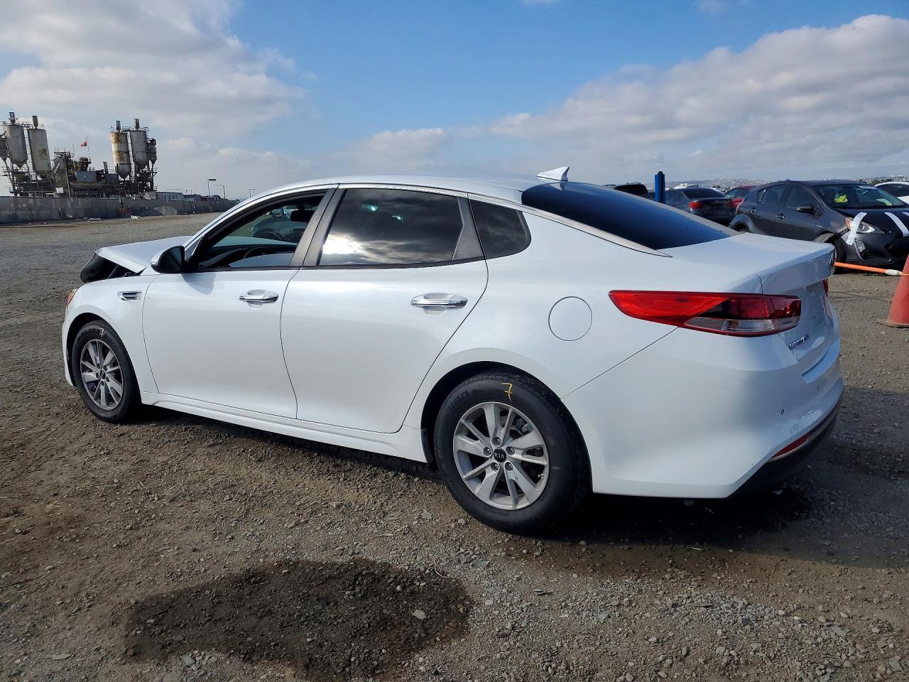 2018 Kia Optima Lx - Фото 2