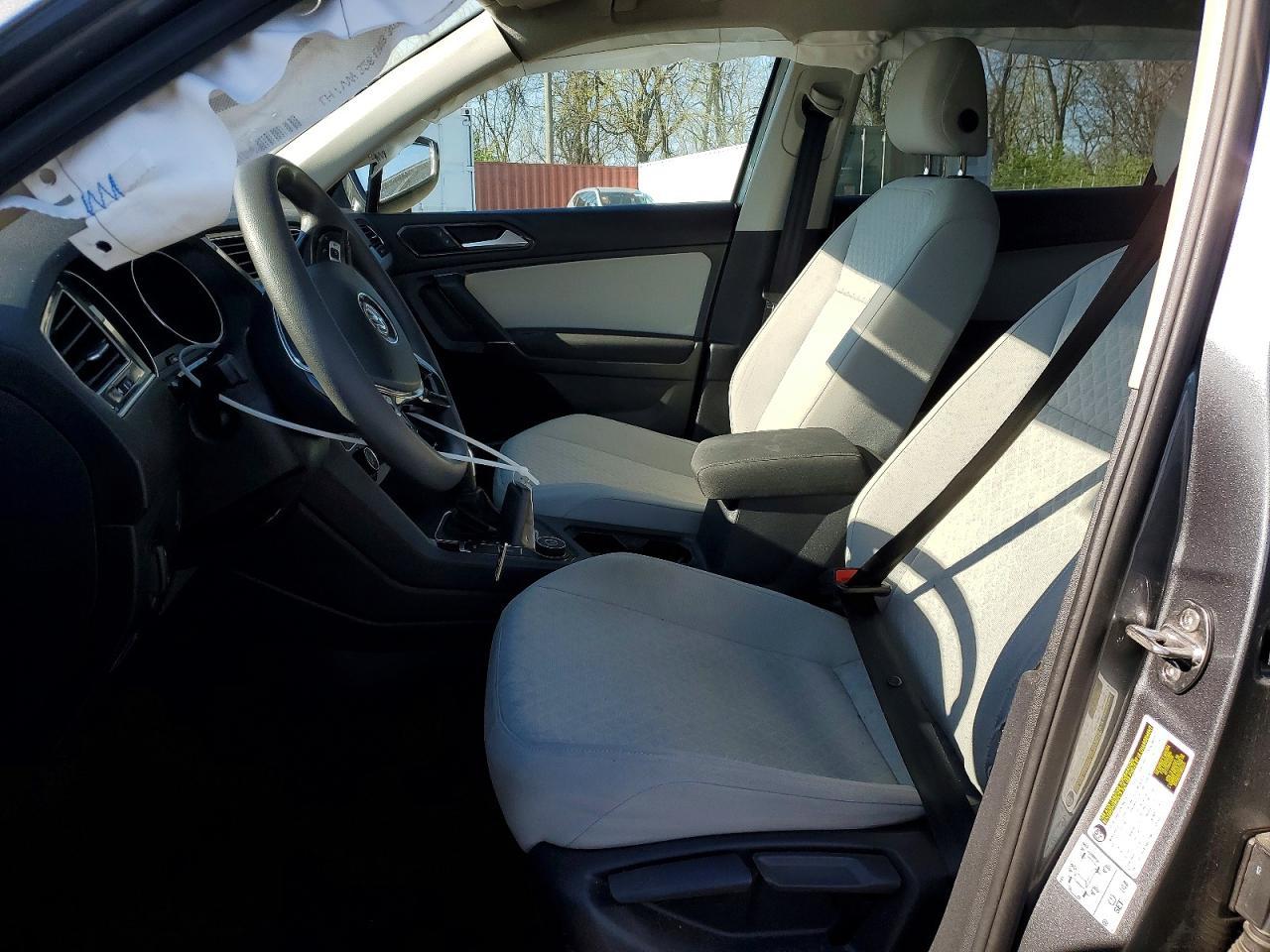 2018 Volkswagen Tiguan S - Фото 7
