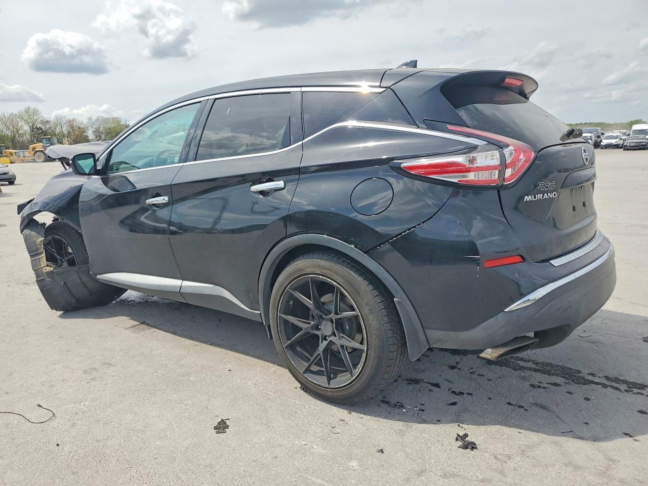 2017 Nissan Murano S - Image 2
