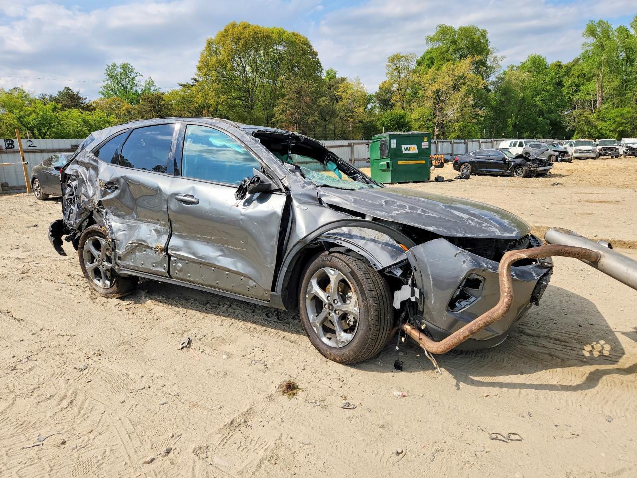 2025 Ford Escape St Line - Image 4