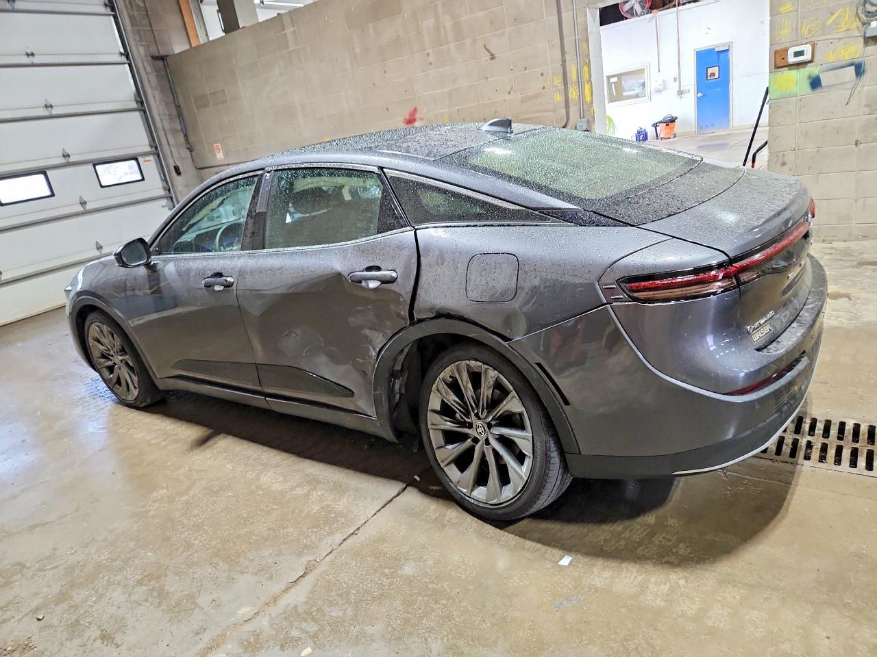 2024 Toyota Crown Limited - Image 2