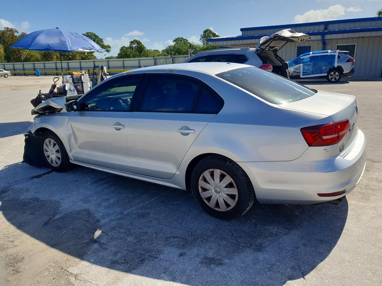 2016 Volkswagen Jetta S - Фото 2