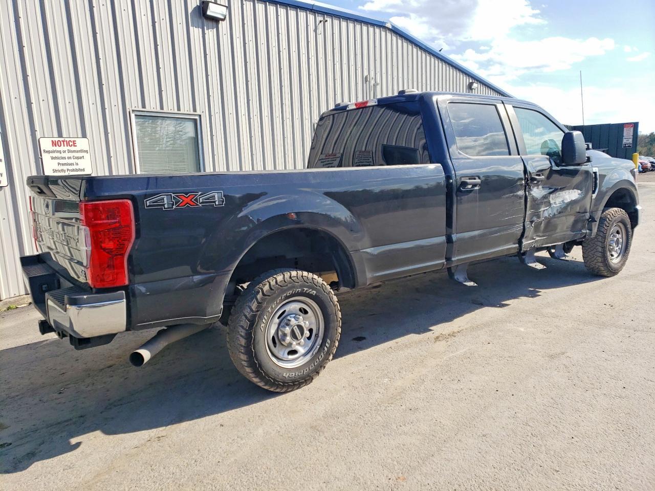 2021 Ford F250 Super Duty - Фото 3