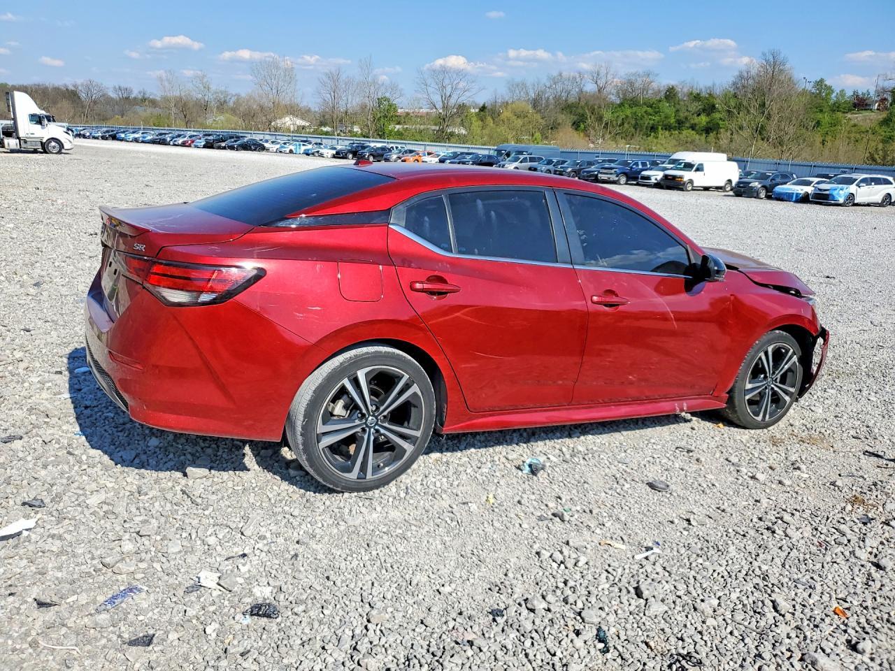 2022 Nissan Sentra Sr - Image 3