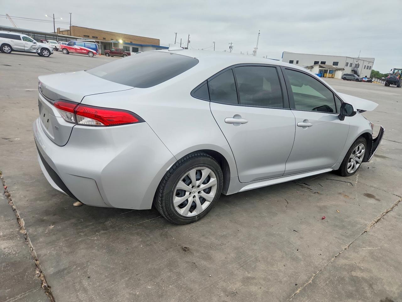2022 Toyota Corolla Le - Фото 3