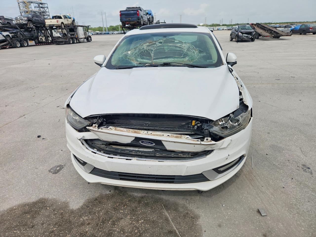 2018 Ford Fusion Se Hybrid - Image 5