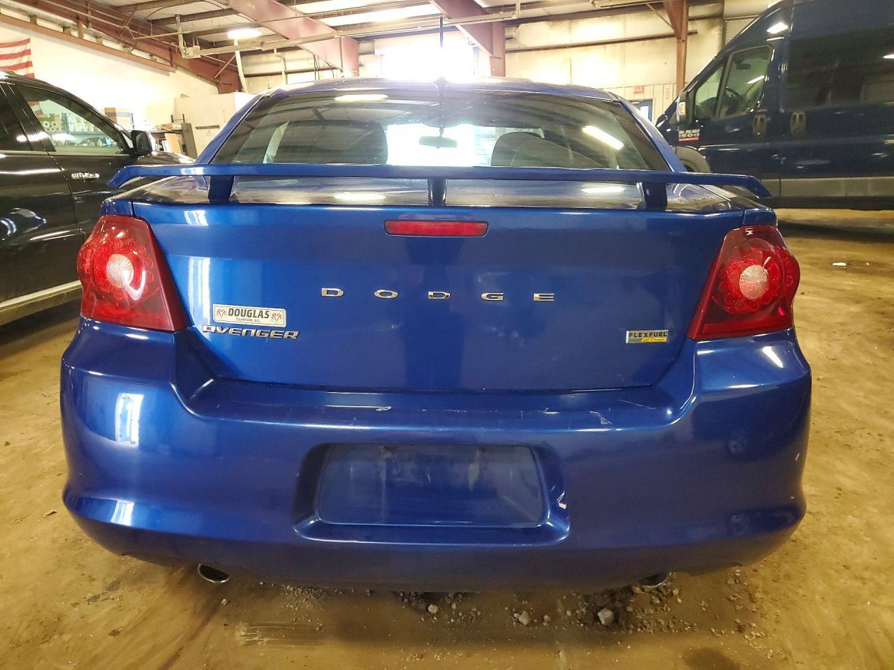 2012 Dodge Avenger Sxt - Image 6