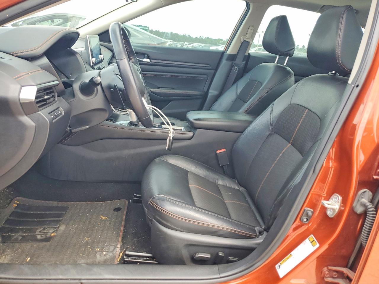 2021 Nissan Altima - Image 7
