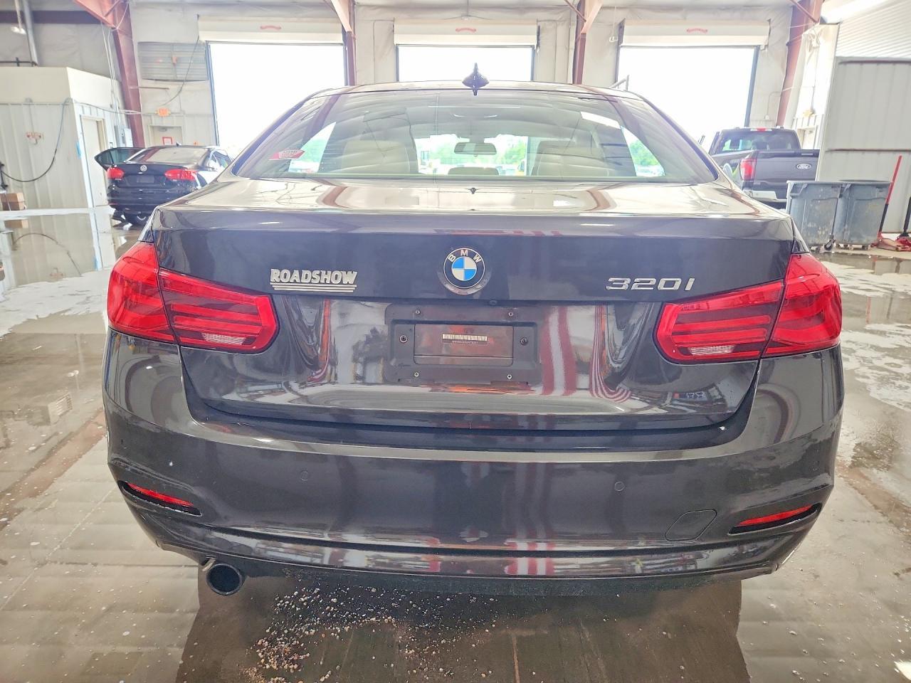 2016 BMW 320 I - Image 6