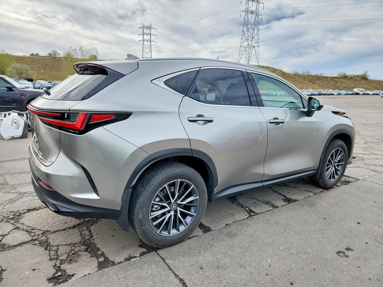 2025 Lexus Nx 350H Premium - Фото 3